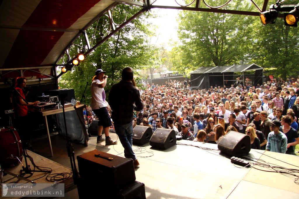 2011-05-05 Publiek (vanaf Podium Popfront) - Bevrijdingsfestival, Zwolle 015